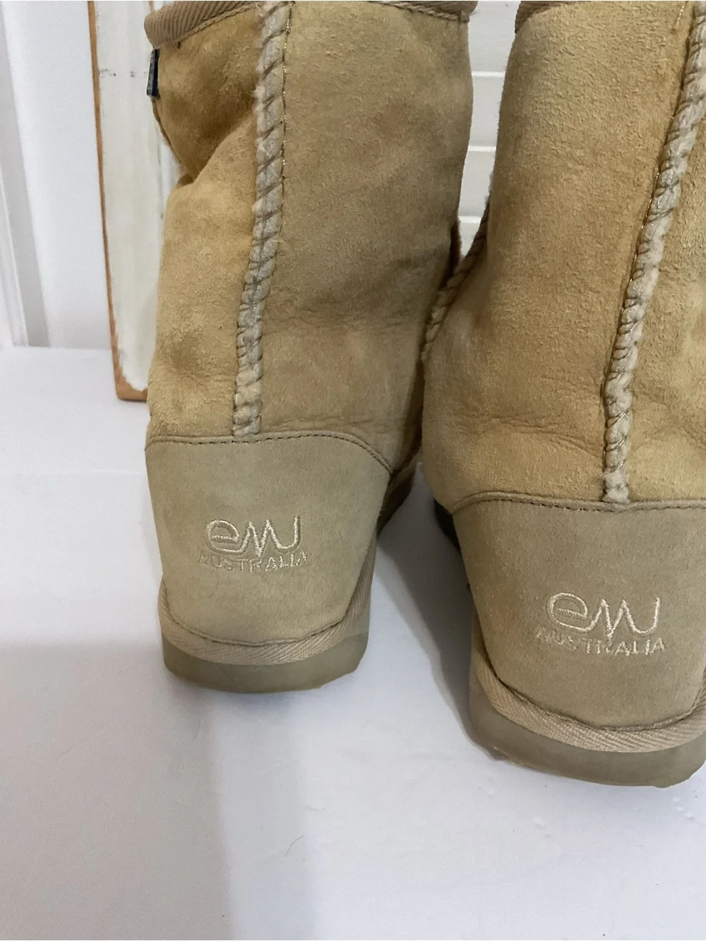 Emu Shearling Boots - Tan